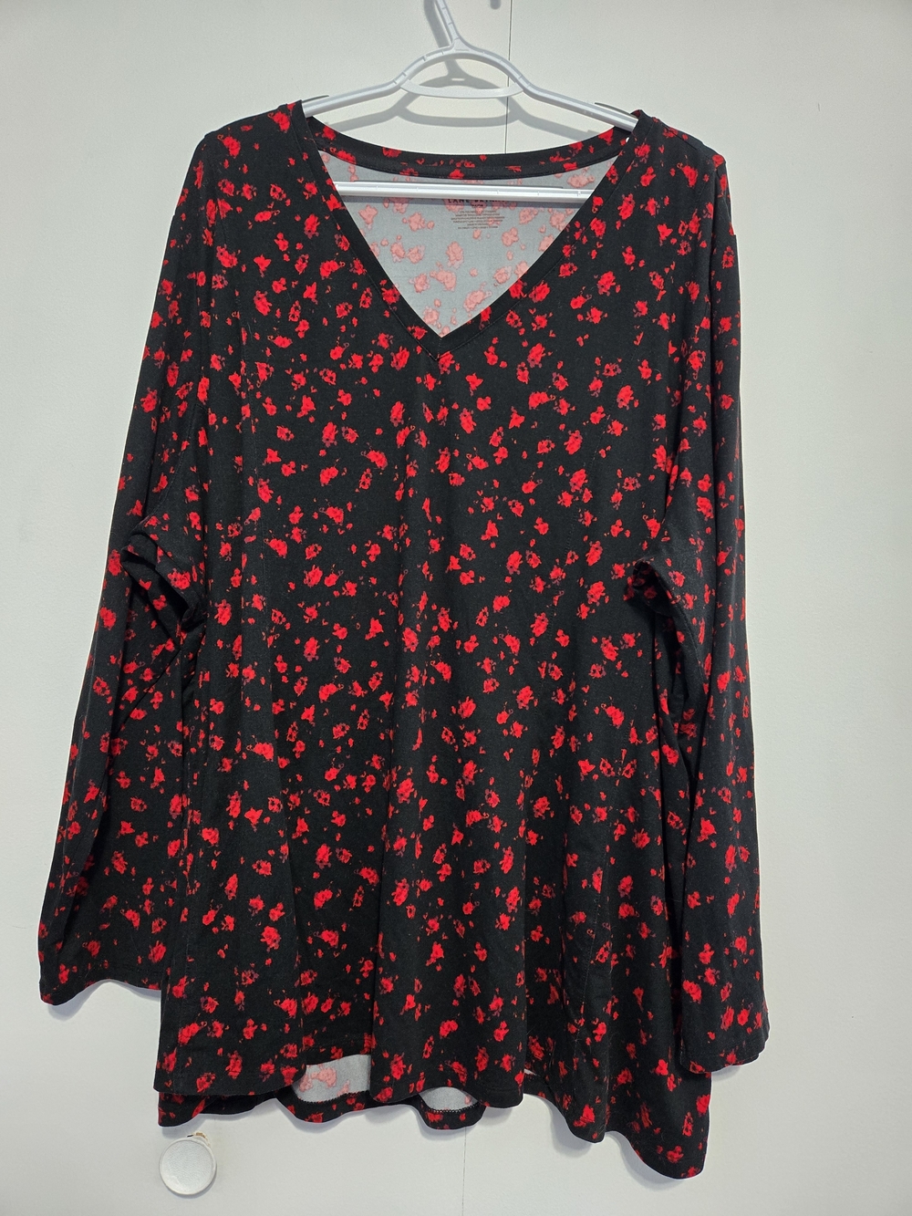 Lane Bryant Black Red Floral V-Neck Swing Tunic Top Women's Size 26/28
